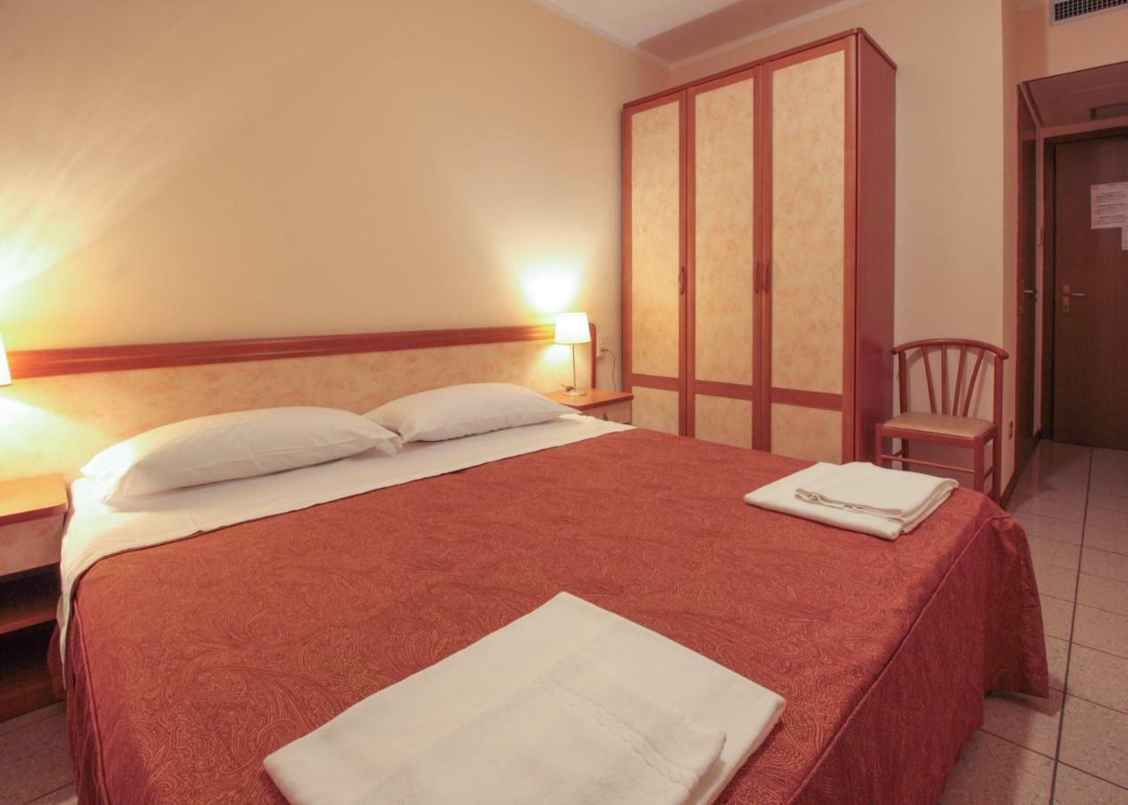 Hotel Rose&Crown كوريدجو المظهر الخارجي الصورة