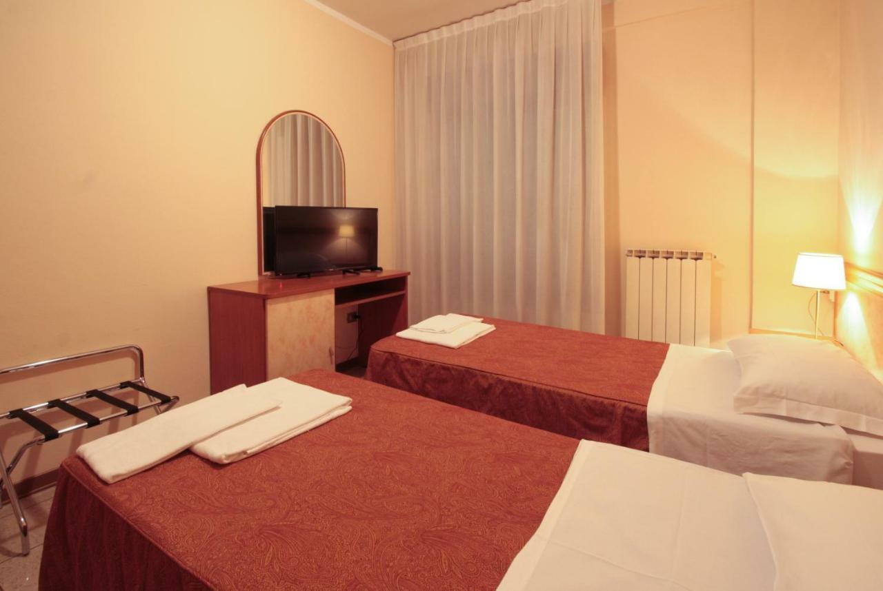 Hotel Rose&Crown كوريدجو المظهر الخارجي الصورة