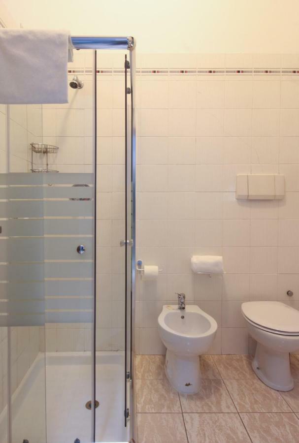 Hotel Rose&Crown كوريدجو المظهر الخارجي الصورة