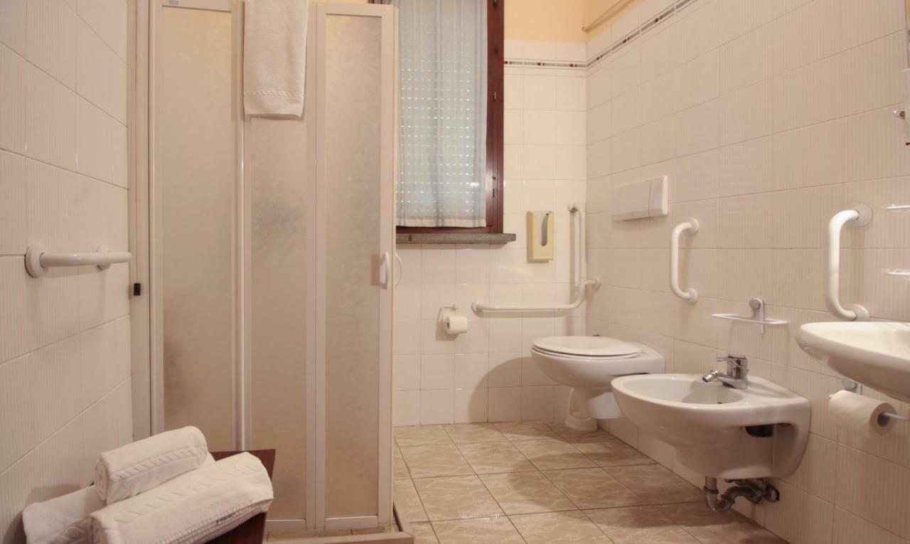 Hotel Rose&Crown كوريدجو المظهر الخارجي الصورة